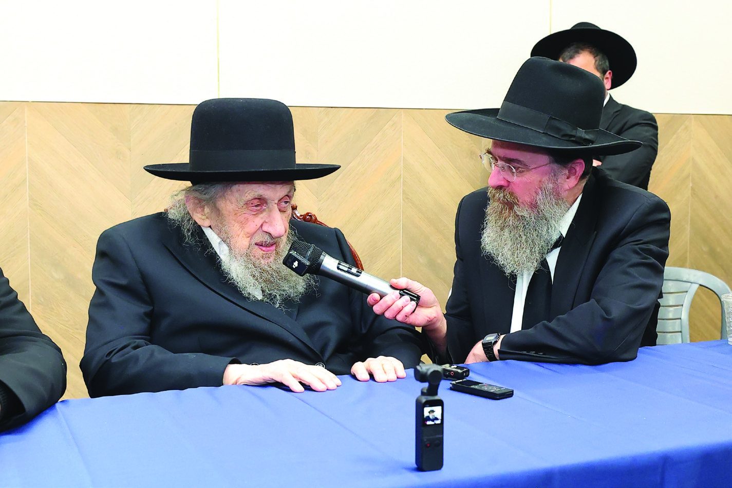 Maran Rosh Hayeshiva Rav Dov Lando shlita